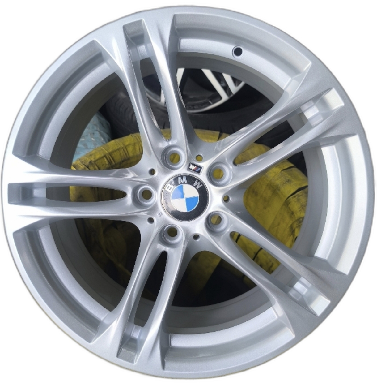 رینگ بی ام و 528i سایز 18 اینچی رنگ سیلور - F10